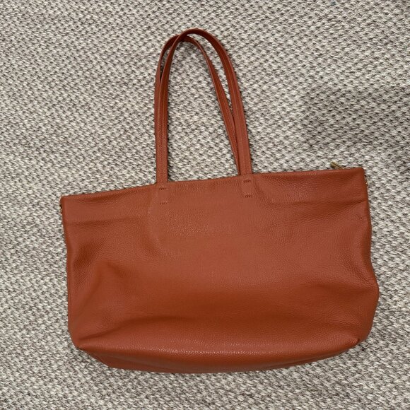 Classic Easy Zipper Tote in Clay - Picture 1 of 7